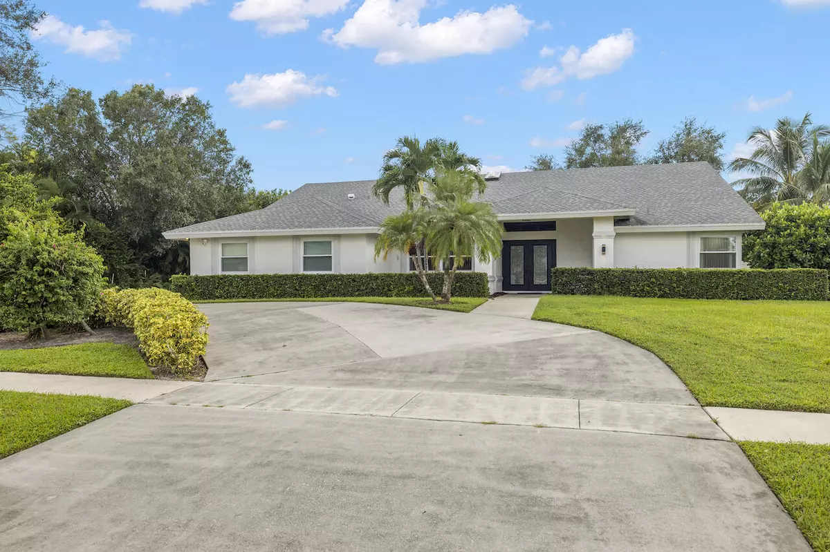 Wellington, FL 33414,15600 Rolling Meadows CIR