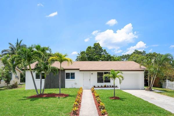 1774 N 16th AVE, Lake Worth Beach, FL 33460