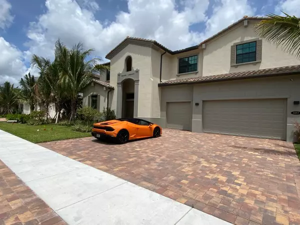 Boynton Beach, FL 33472,8187 Grand Prix LN