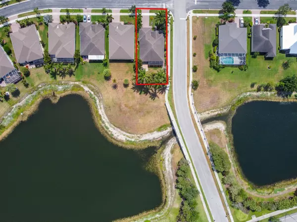 Port Saint Lucie, FL 34987,10499 SW Waterway LN