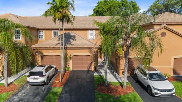 1530 Coronado RD 4-35, Weston, FL 33327