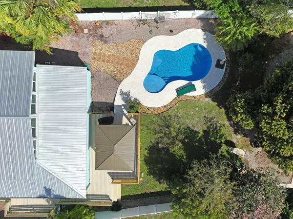 Stuart, FL 34997,925 SW Rustic CIR