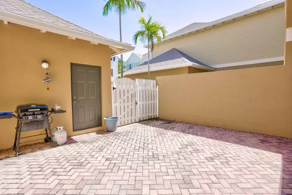 Jupiter, FL 33458,110 E Pigeon Plum DR 106