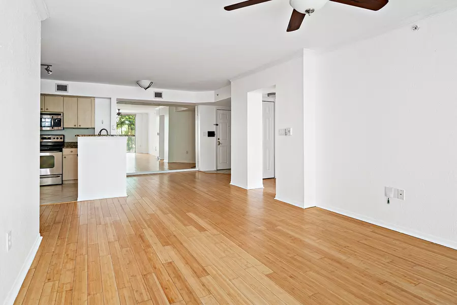1801 N Flagler DR 217, West Palm Beach, FL 33407