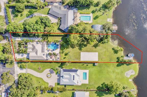 Lake Worth, FL 33462,6053 Pine DR