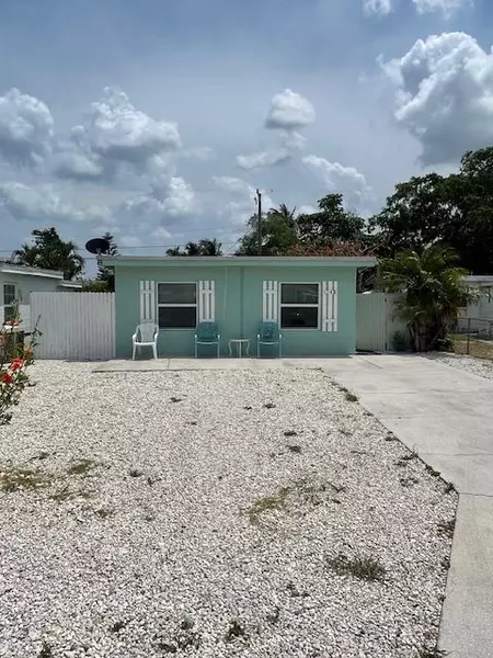 1148 Highview RD, Lake Worth, FL 33462