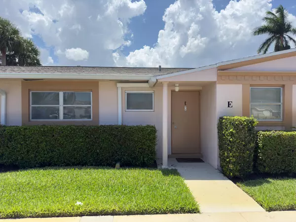 2567 W Dudley DR E, West Palm Beach, FL 33415