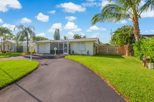 Lighthouse Point, FL 33064,2631 NE 51st CT