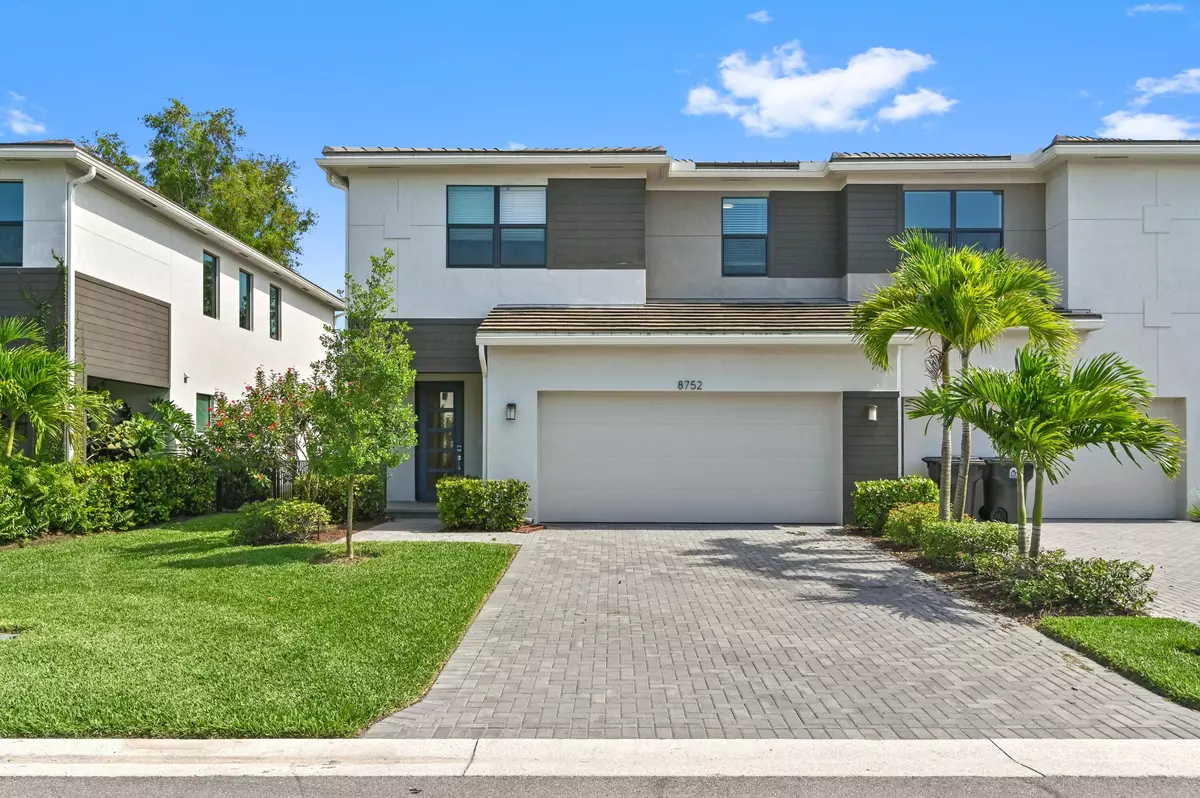 Lake Worth, FL 33467,8752 Corvus DR