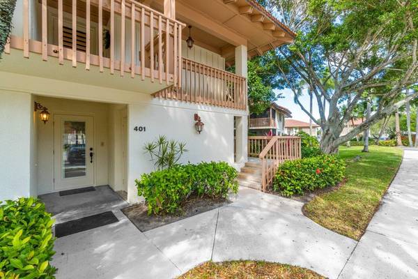 401 S Brackenwood LN, Palm Beach Gardens, FL 33418