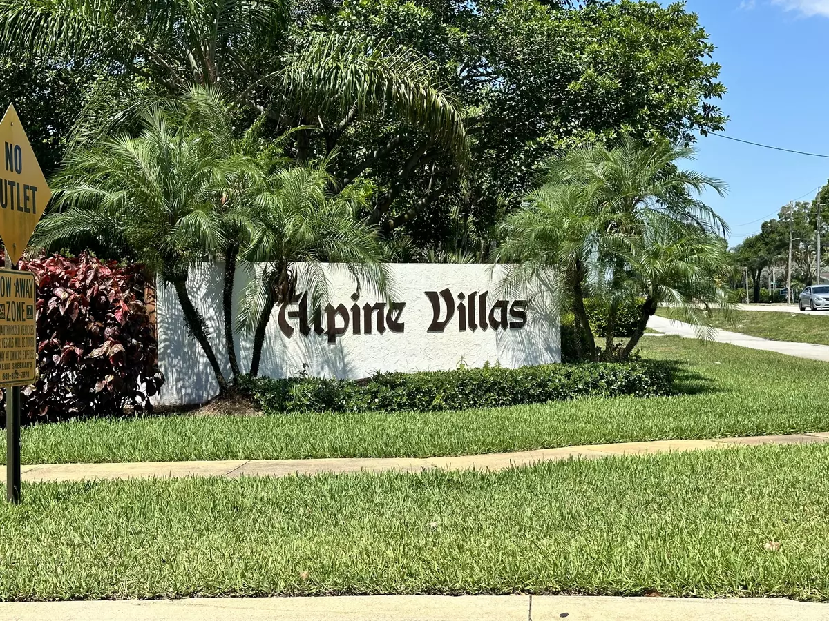 West Palm Beach, FL 33415,2353 Lena LN