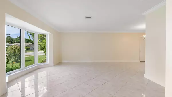 Boca Raton, FL 33486,990 NW 10th ST