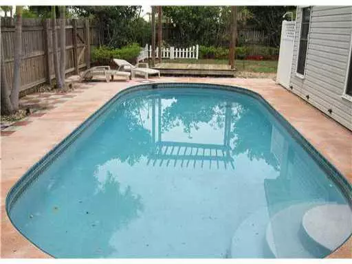 West Palm Beach, FL 33417,4732 Brook DR