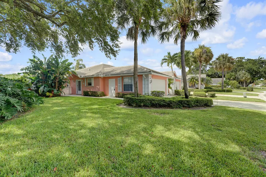 4170 Royal Oak DR, Palm Beach Gardens, FL 33410