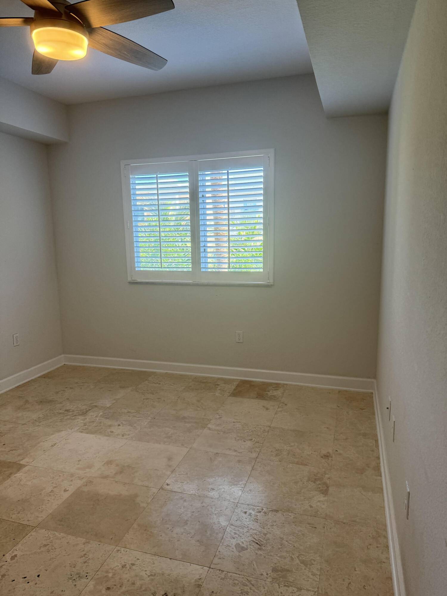 South Miami, FL 33143,6001 SW 70 St 550