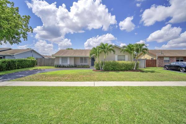 Boca Raton, FL 33434,9511 Richmond CIR