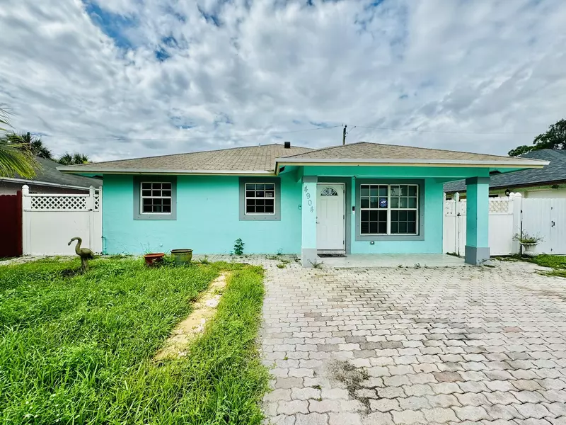 4904 Dillon ST, Greenacres, FL 33463