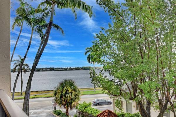 1801 N Flagler ( Seasonal Rental ) DR 306, West Palm Beach, FL 33407