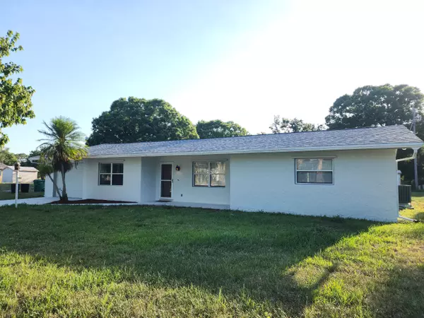 5213 Hummingbird WAY, Fort Pierce, FL 34951