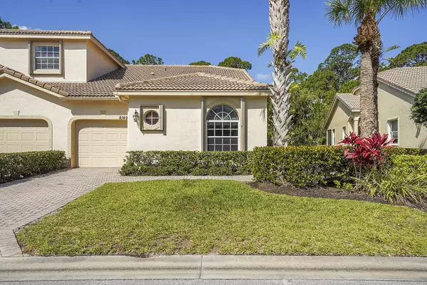 Port Saint Lucie, FL 34986,8149 Carnoustie PL