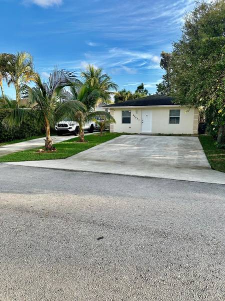 4942 Dillon ST, Greenacres, FL 33463