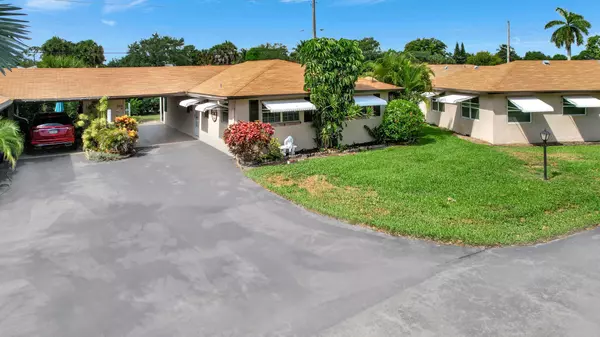 Delray Beach, FL 33445,144 Mockingbird LN