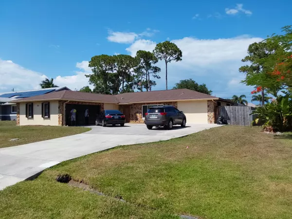 1179 SE SE Proctor LN, Port Saint Lucie, FL 34953