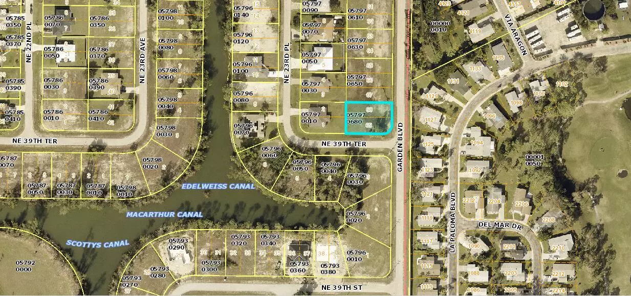 3924 Garden BLVD, Cape Coral, FL 33909