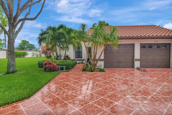 Delray Beach, FL 33446,6434 Royal Manor CIR A