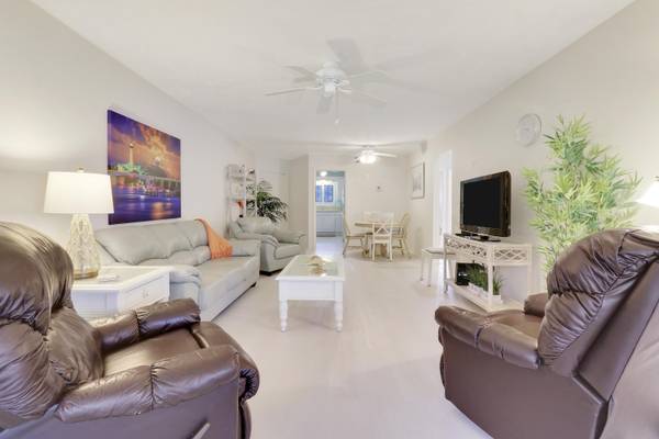 Tequesta, FL 33469,2 Westwood AVE 207g