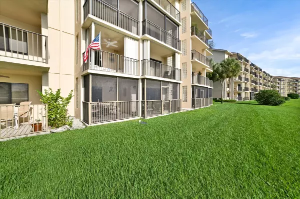 Jupiter, FL 33477,701 Seafarer CIR 202