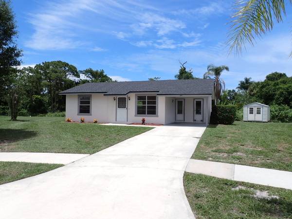 499 NE Elmore ST,  Port Saint Lucie,  FL 34983