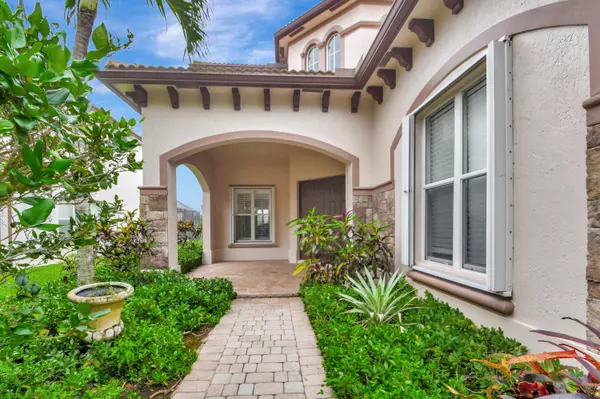 Boynton Beach, FL 33472,8679 Cobblestone Point CIR