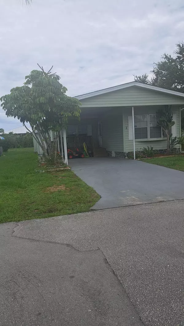 Port Saint Lucie, FL 34952,1 Flores WAY