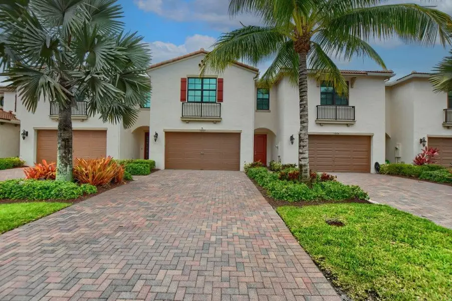 10102 Akenside DR, Boca Raton, FL 33428