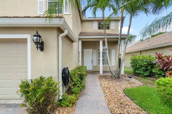 Royal Palm Beach, FL 33414,140 Canterbury PL