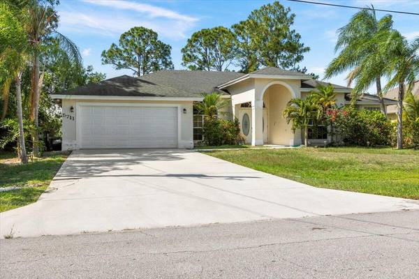 5711 NW Zenith DR, Port Saint Lucie, FL 34986