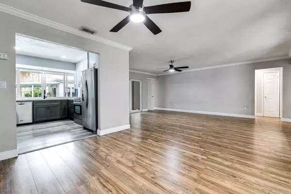 Cooper City, FL 33328,8829 SW 49 ST