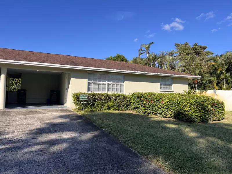 1821 Wheeler RD, North Palm Beach, FL 33408