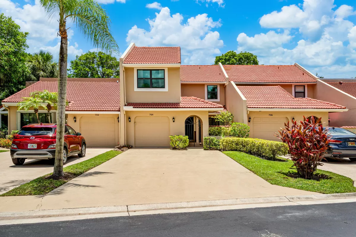 Palm Beach Gardens, FL 33418,704 Windermere WAY