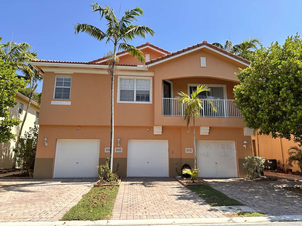 Riviera Beach, FL 33404,1721 Terracotta DR