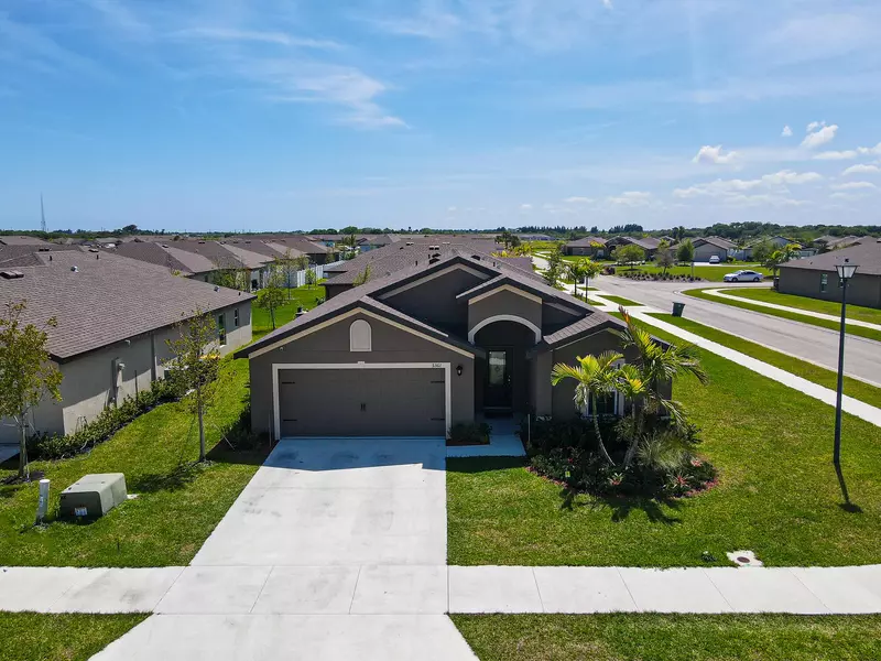 5361 Imagination DR, Fort Pierce, FL 34947