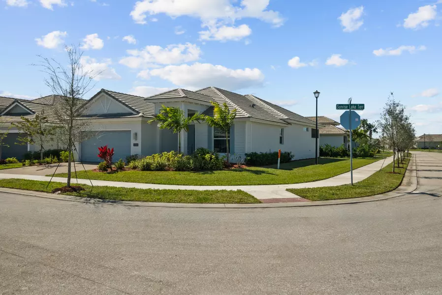 12488 SW Sunrise Lake TER, Port Saint Lucie, FL 34987