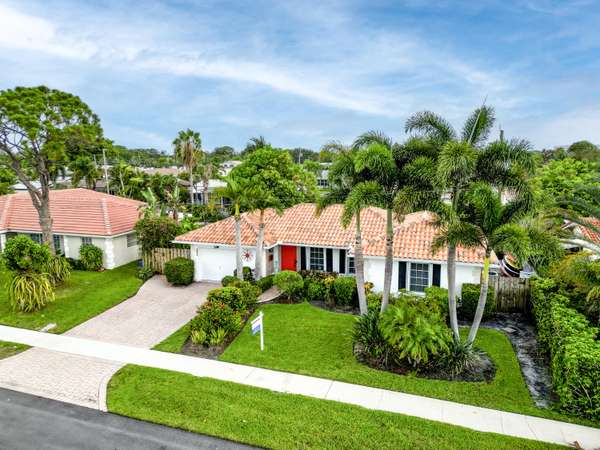 Boca Raton, FL 33486,943 SW 5th ST