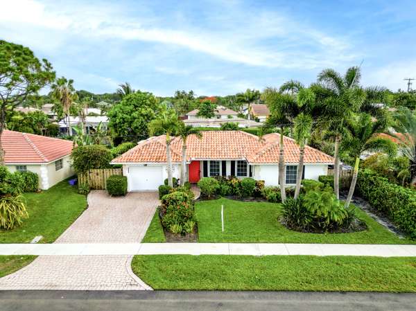 Boca Raton, FL 33486,943 SW 5th ST