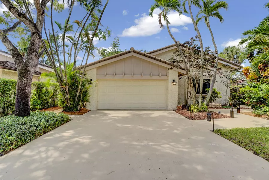 6366 Pond Apple RD, Boca Raton, FL 33433