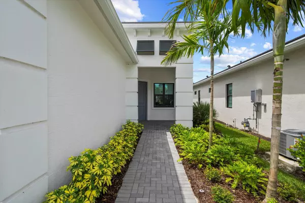 Westlake, FL 33470,15780 Key Biscayne LN