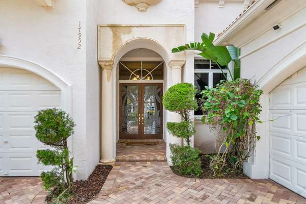 Boca Raton, FL 33496,17952 Villa Club WAY