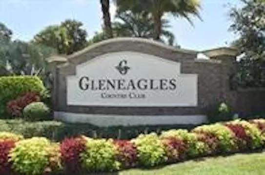 7449 Glendevon LN 102, Delray Beach, FL 33446
