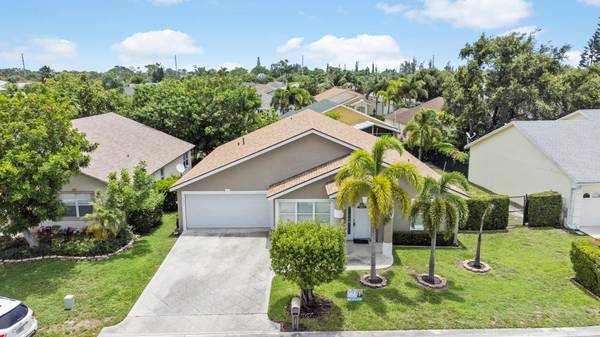 Greenacres, FL 33413,1403 Fairway CIR